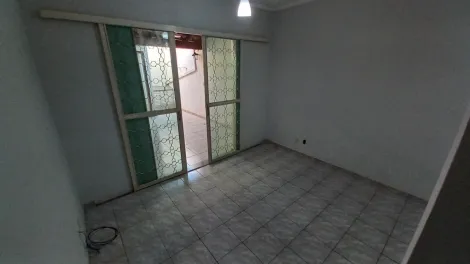 Casa em condomínio