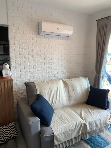 Apartamento lindo, com 2 dormitórios (uma suíte) em condomínio com lazer e excelente localização.