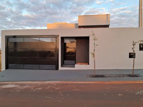 Casa com dois quartos recém construída no bairro planejado Miravista