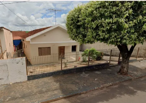 Casa à venda em Guapiaçu - próximo ao RedeSol