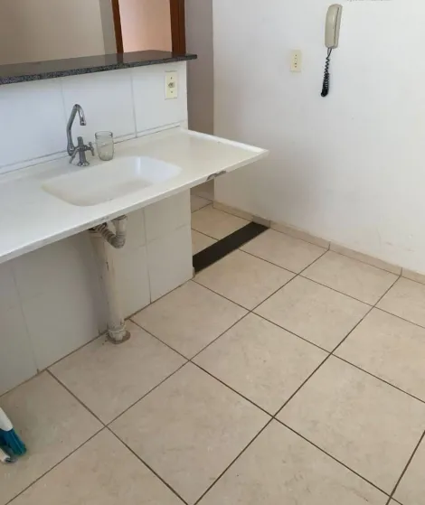 Apartamento em condomínio com 2 quartos e garagem  - Rio Salas