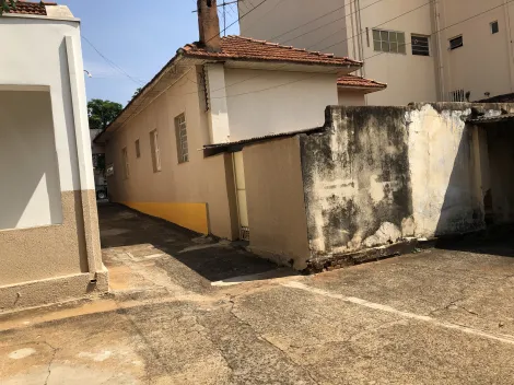 Oportunidade de investimento - Terreno com 6 casas próximo à av Bady Bassitt .