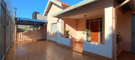 Casa com 4 dormitórios à venda