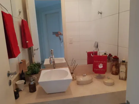 Apartamento com piscina privativa á venda - 4 quartos e  3 garagens.