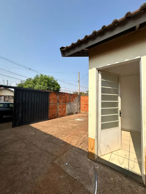 OPORTUNIDADE - casa no Residencial Amizade - R$99 mil .