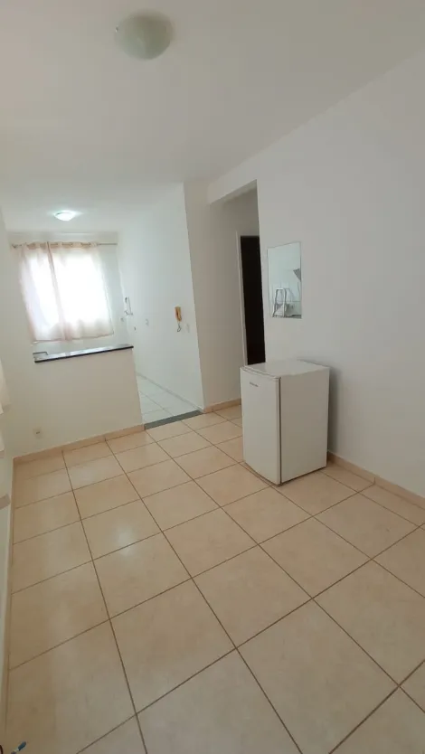 Apartamento no condomínio Manhattan - 2 quartos no primeiro andar.