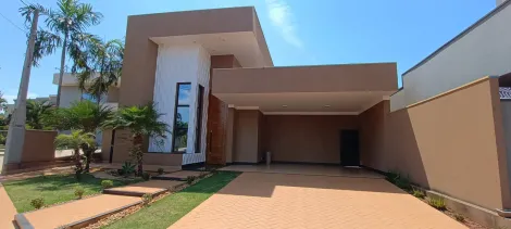 Casa com 03 suítes, piscina e área gourmet completa - Excelente disposição e tamanho .